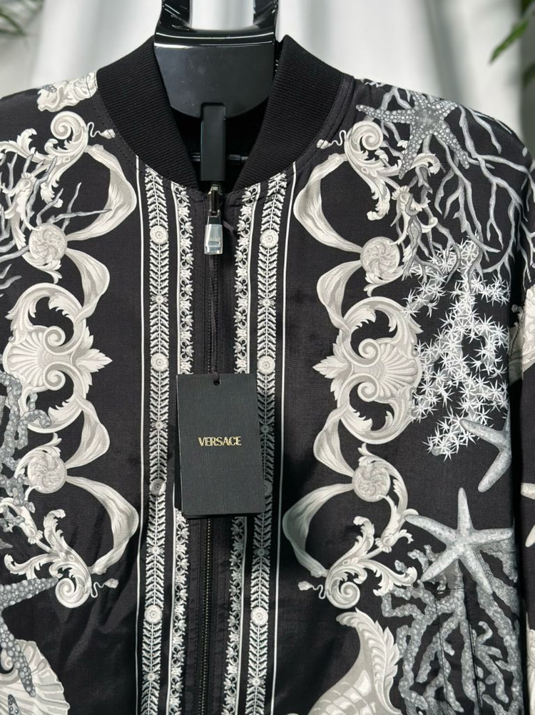 [새상품급,52사이즈]베르사체 실크 봄버 자켓 신상--1