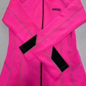 아레나 여성 래쉬가드 상의