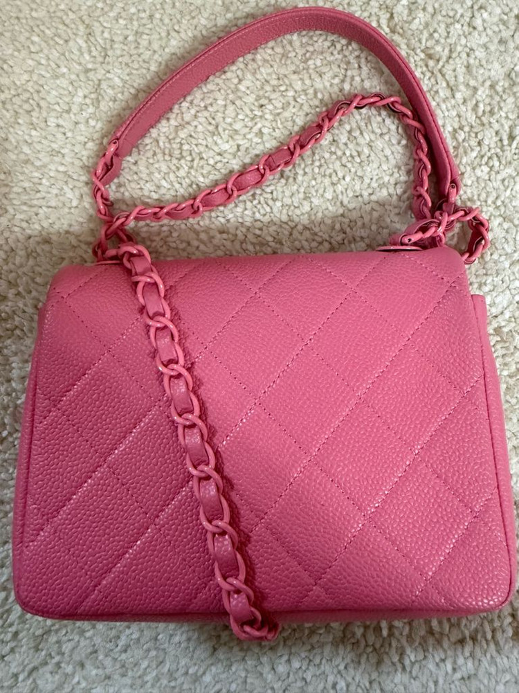 클래식 플랩백 미듐 핑크19 시즌 한정백 이미지