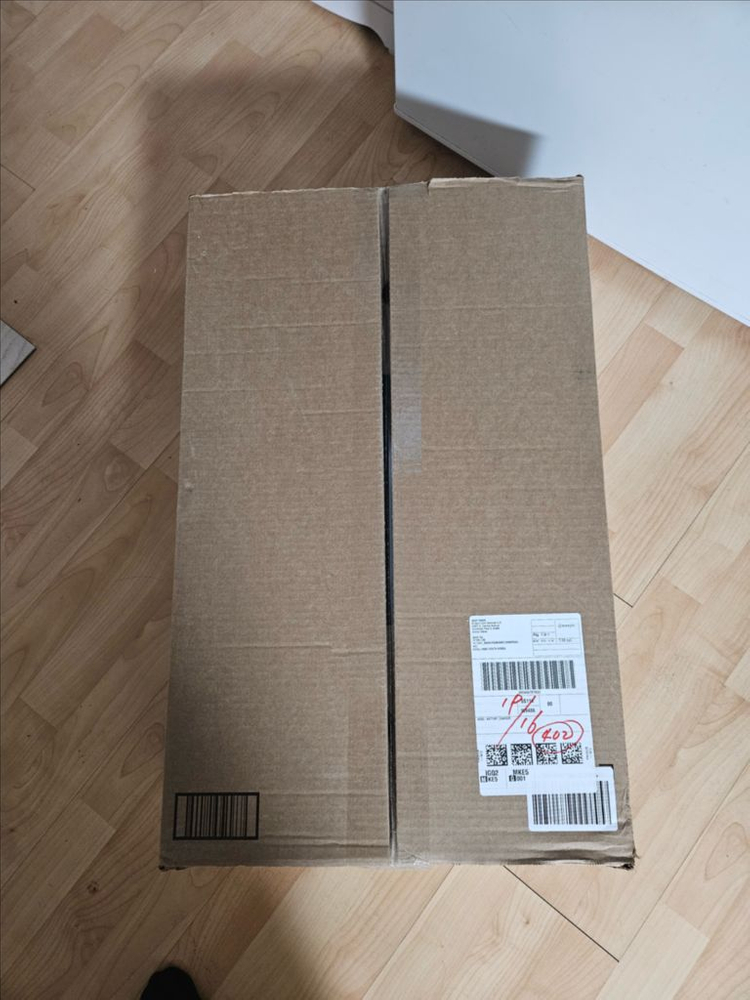 테슬라 월커넥터 벽걸이 충전기--3