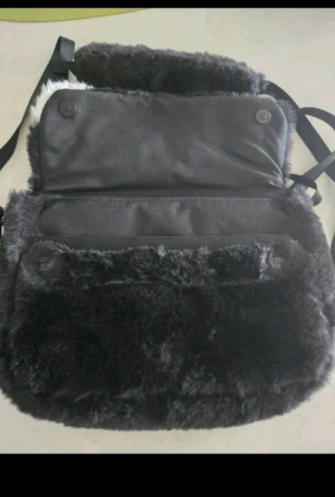 나이키 푸츄라 퍼 크로스백, 아이더 패딩백--2