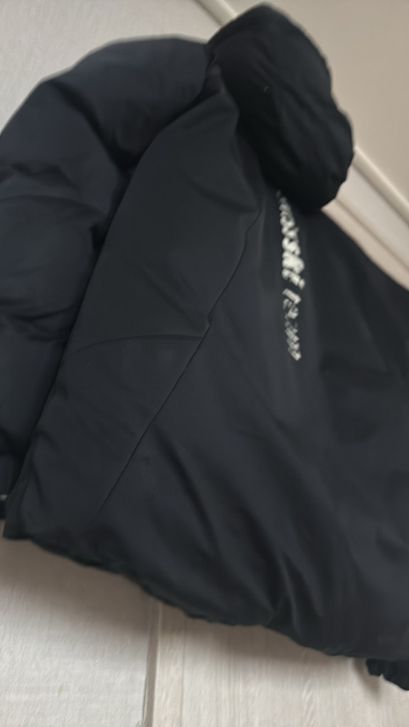 데상트 아우디 스위스 레플리카 패딩 이미지