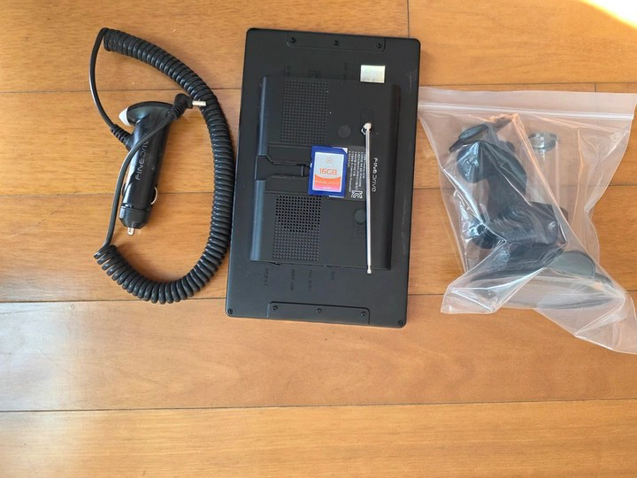 파인드라이브 Q100 8인치 네비게이션--3