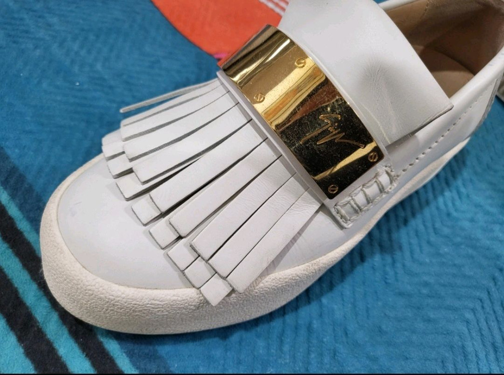 정품 쥬세페자노티 화이트 가죽 스니커즈 225mm 이미지