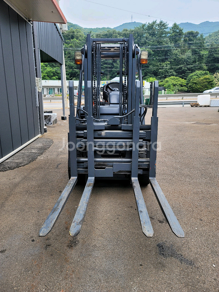 신차급 토요타 3톤 복합형 전동지게차 판매--2