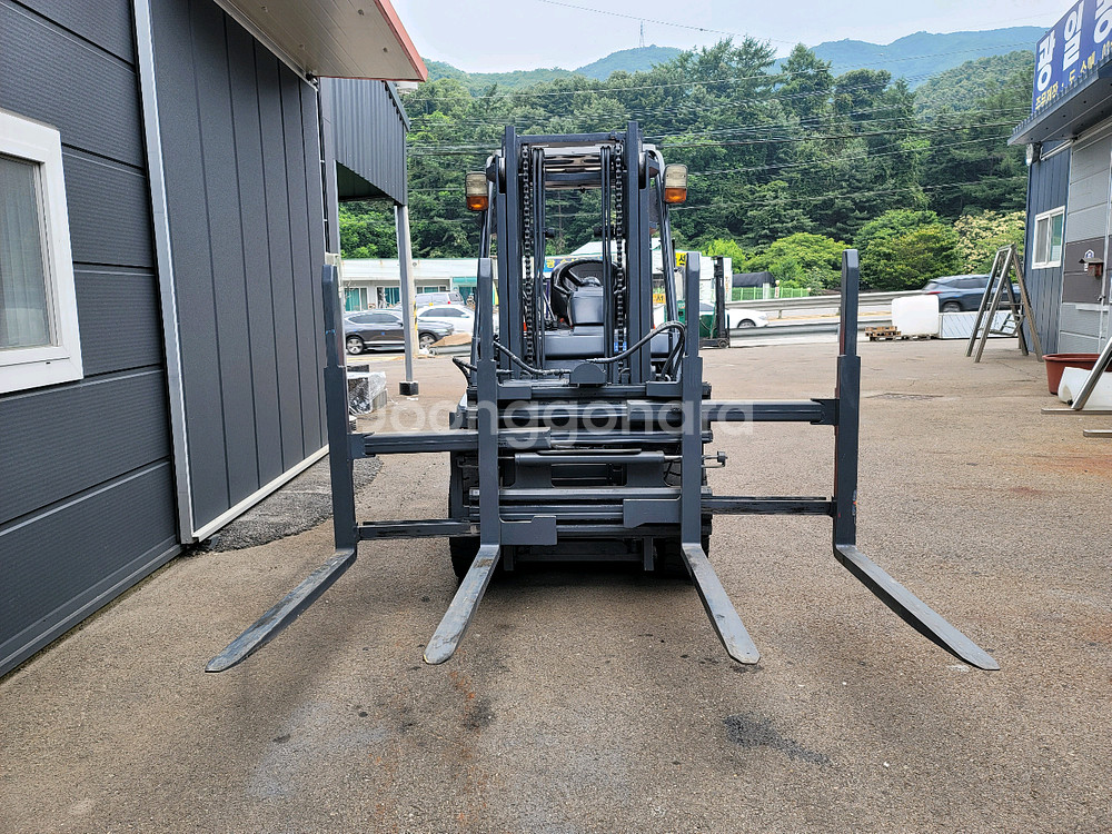 신차급 토요타 3톤 복합형 전동지게차 판매--3
