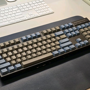 레오폴드 기계식 키보드 FC900RBT 그레이 갈축 판매 이미지