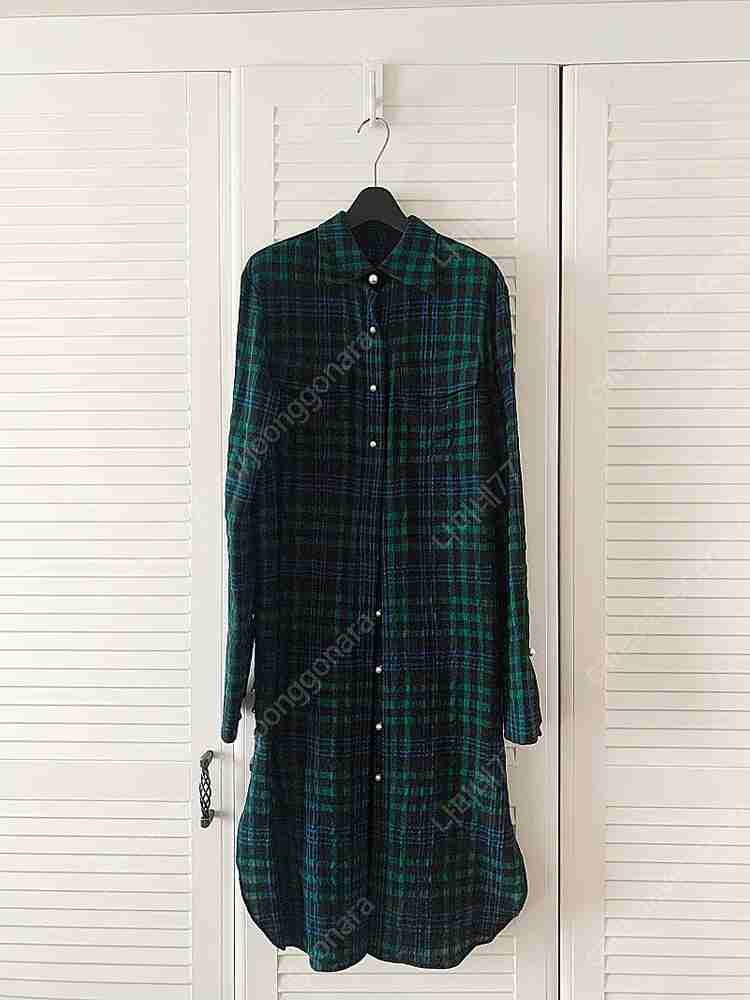 !!할인!!!후왓웨어 라온 부루하하 jo5체크롱셔츠 / 원피스 / s--1