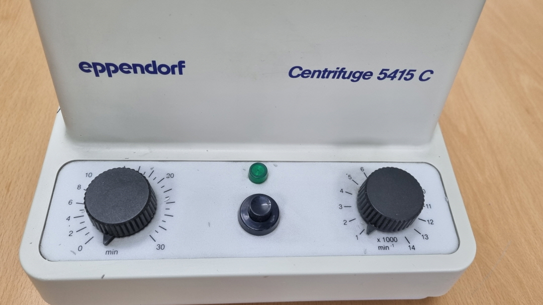 eppendorf Centrifuge 5415C 원심분리기 독일제 최대 14,000rpm 지원--1