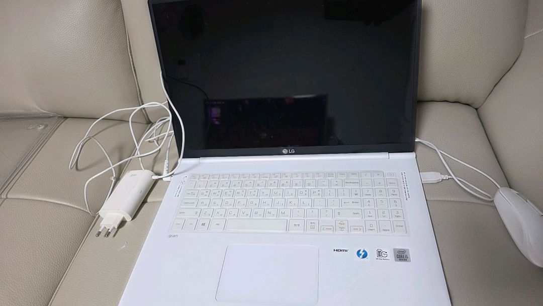 LG전자 그램17 노트북--8