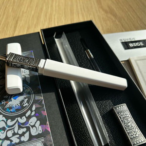 겸공 만년필 베개 이미지