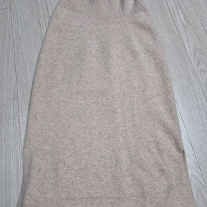 울캐시미어 니트스커트