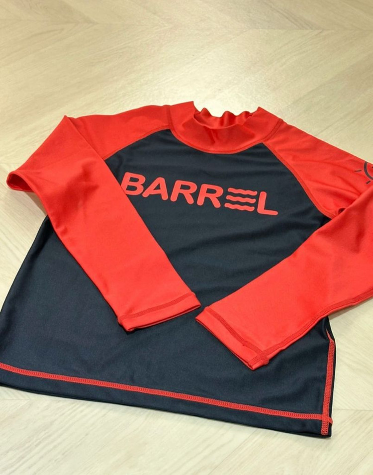 [반값택포] 키즈 래쉬가드 세트 팝니다! - 상의는 배럴키즈, 사이즈 대략 110!--3