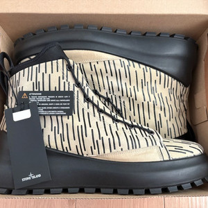 스톤아일랜드 레인카모 부츠