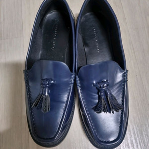 찰스앤키스 네이비 천연가죽 태슬 로퍼 240 이미지