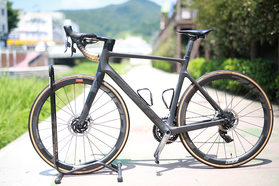 *최상급*21년 스캇 에딕트 RC 얼티메이트 56 RED eTap AXS--3