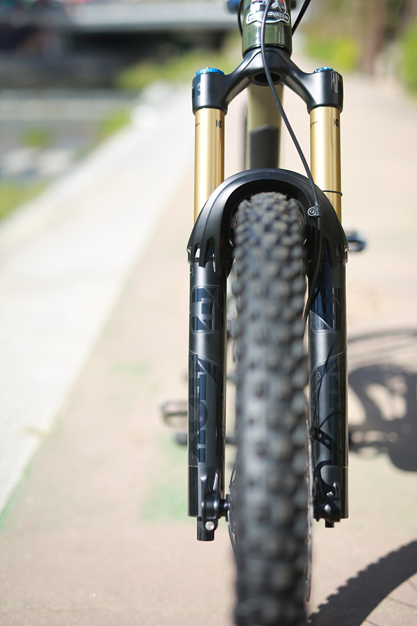 *급처A급*신차급*22년 록키마운틴 알티튜드 알로이70 코일S 27.5인치--7