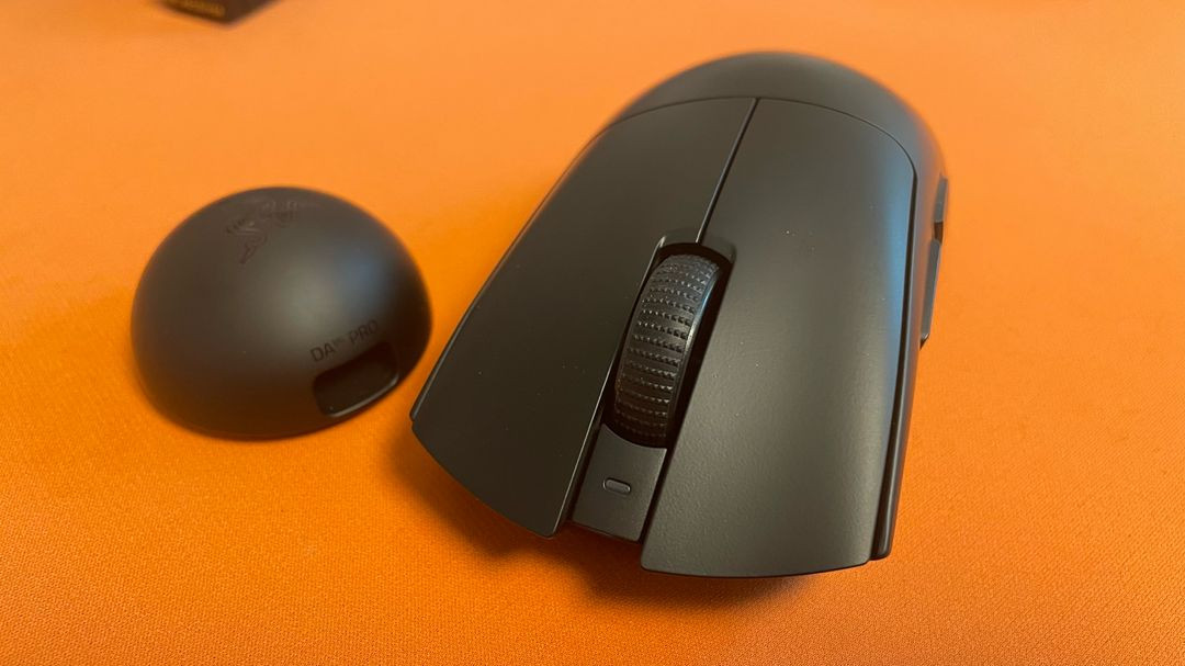 레이저 데스에더 v4 pro--3