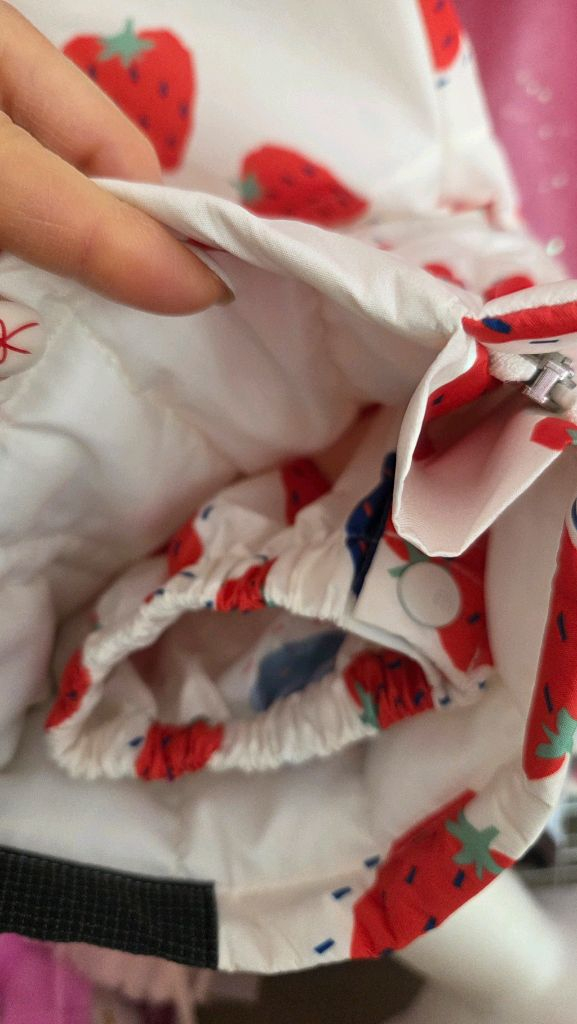 밀리밤 스키복. 유아스키복. 눈썰매옷 이미지