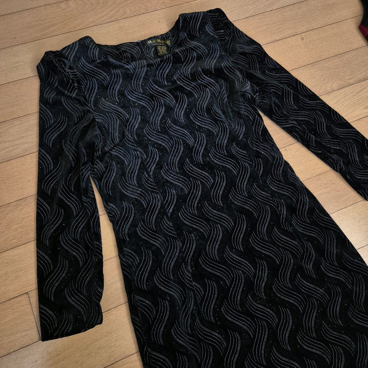 벨벳 원피스 블랙 이미지