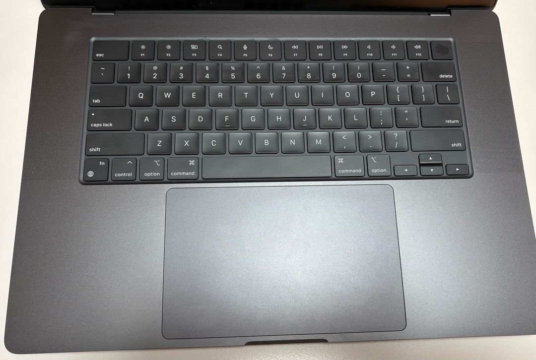 *영문자판*맥북 프로 16인치 풀박스 M3 Max 36GB 메모리 1TB SSD--1