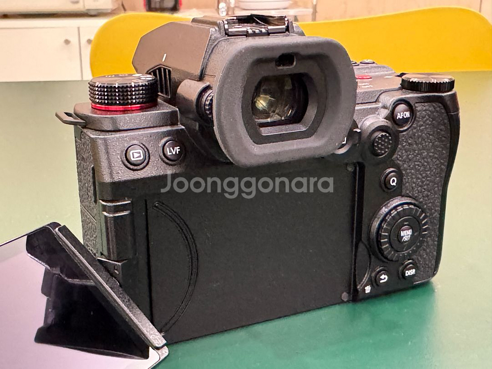 Panasonic LUMIX S5 II (DC-S5M2)--3