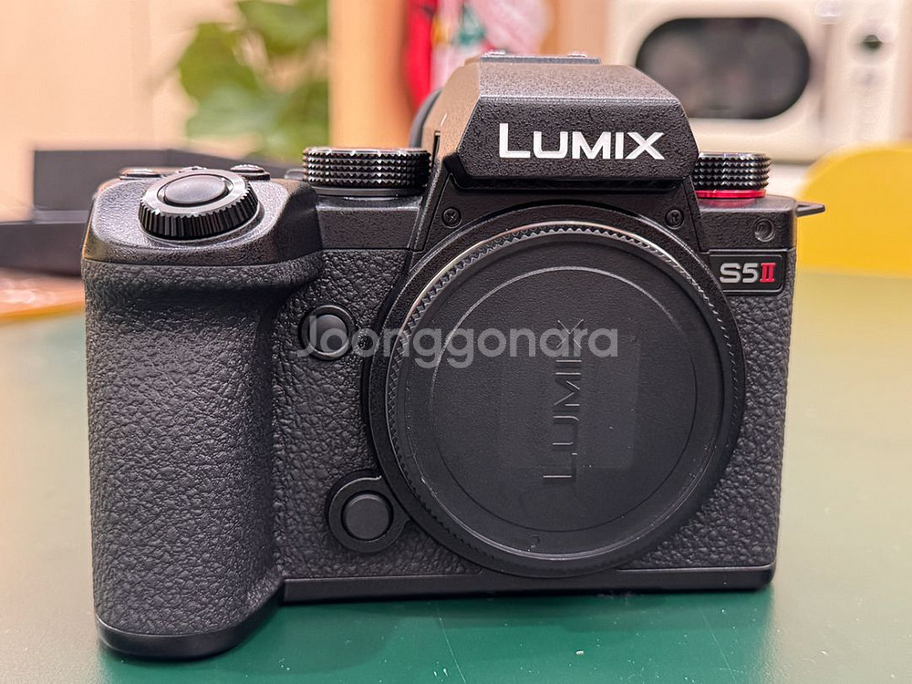 Panasonic LUMIX S5 II (DC-S5M2)--4