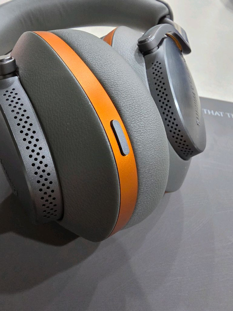 바워스앤윌킨스 PX8 맥라렌 판매합니다--5