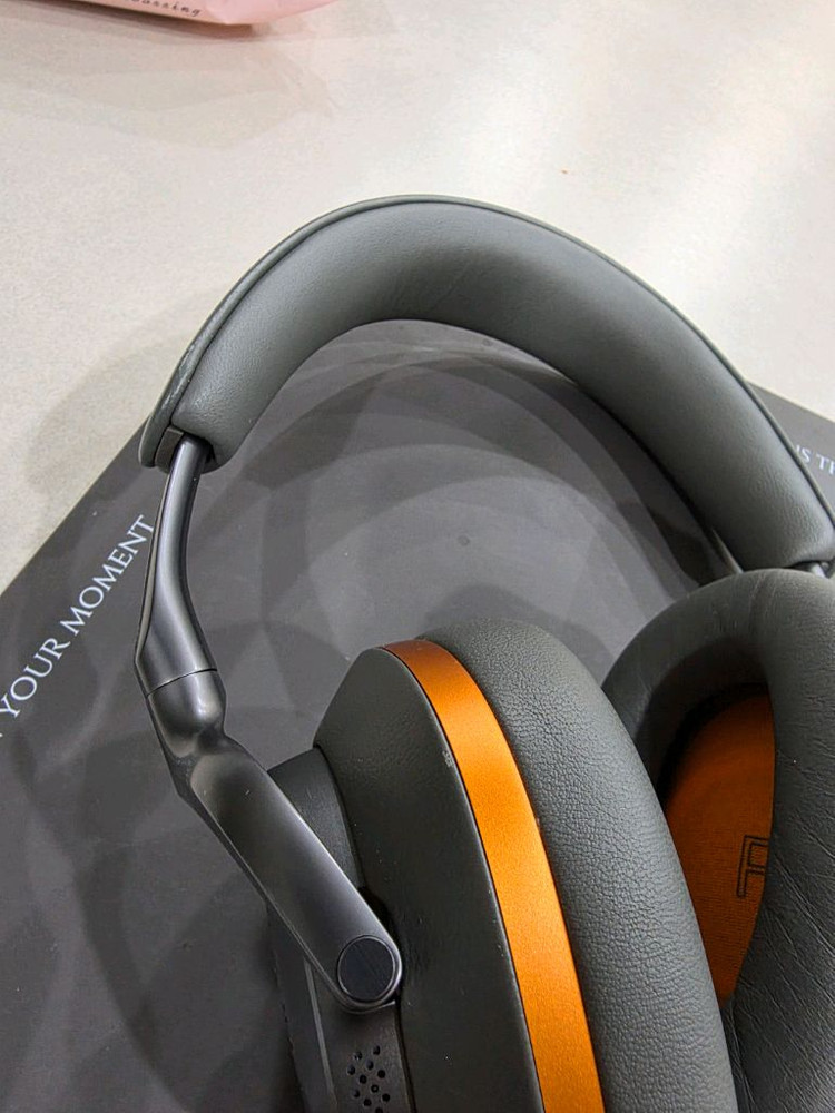 바워스앤윌킨스 PX8 맥라렌 판매합니다--6