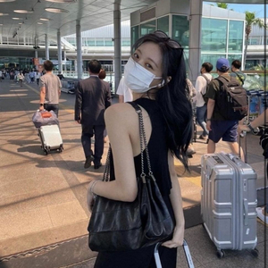 자라 락 플랩 숄더백 블랙 있지 유나 가방(새 제품) 이미지