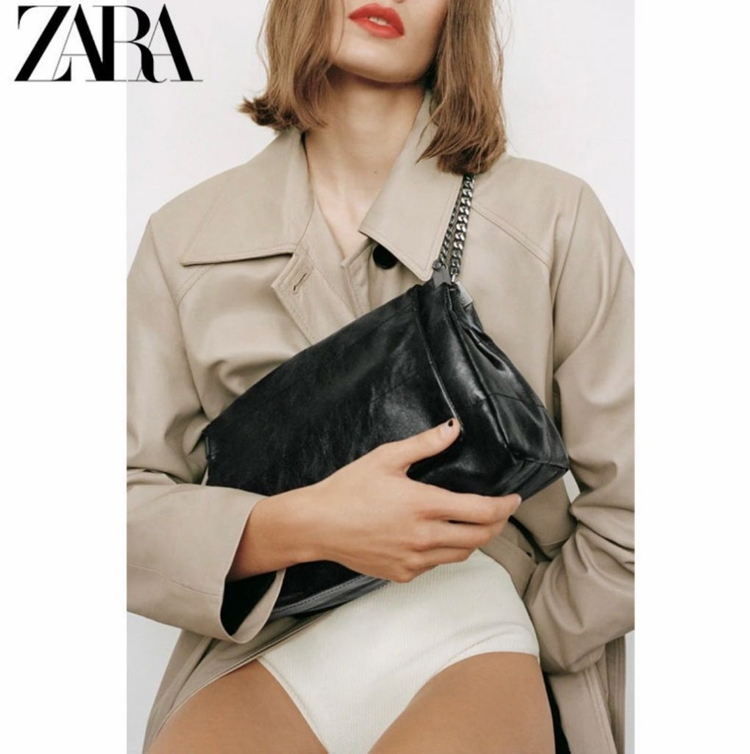 자라 락 플랩 숄더백 블랙 있지 유나 가방(새 제품) 이미지