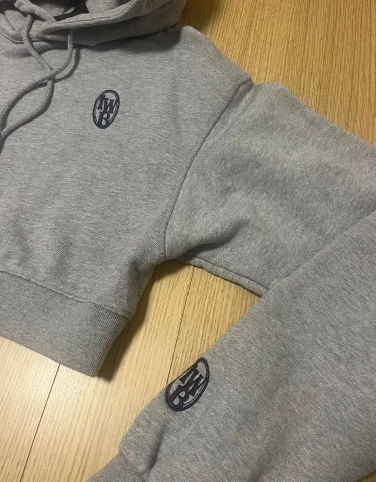 본투윈 한정판 여자 크롭 후드티 조거팬츠 세트--1