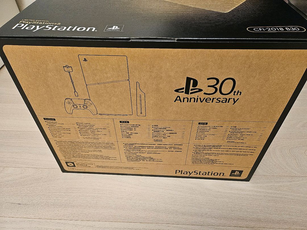 SONY 플레이스테이션5 ps5 30주년 한정판 새제품--1