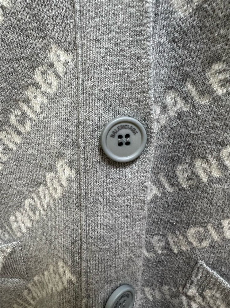 발렌시아가 멀티로고 울니트 여성가디건(2사이즈)--3