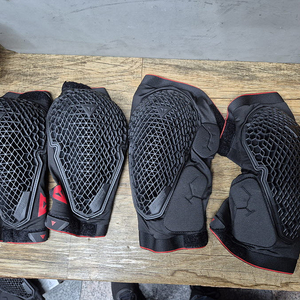 다이네즈 트레일 스킨스 팔꿈치,무릅보호대