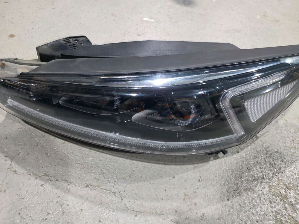 올뉴 K7 HID 운전석 라이트 전조등 이미지