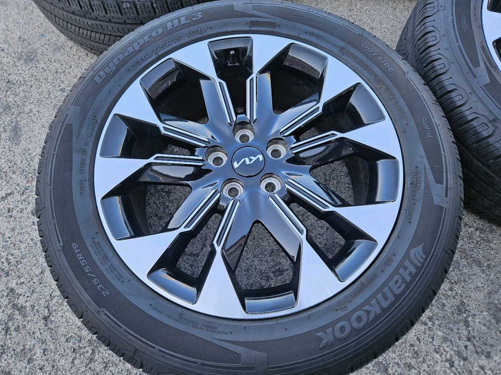 카니발 KA4 19인치 순정 휠타이어 판매--2