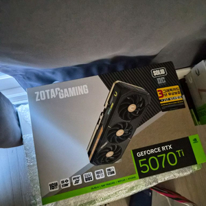 RTX 5070 Ti 게이밍 그래픽카드