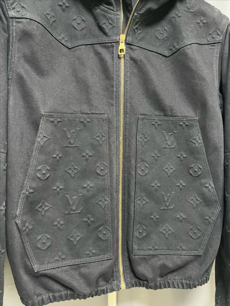 [정품] 백화점판 / 48 루이비통 모노그램 데님 후드 자켓 블랙--4