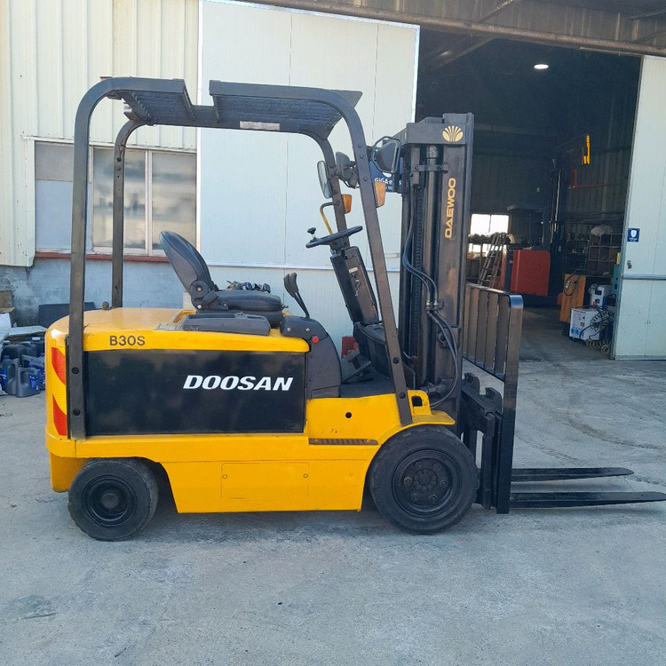 전동지게차 3톤 사이드쉬프트 배터리 상급--1