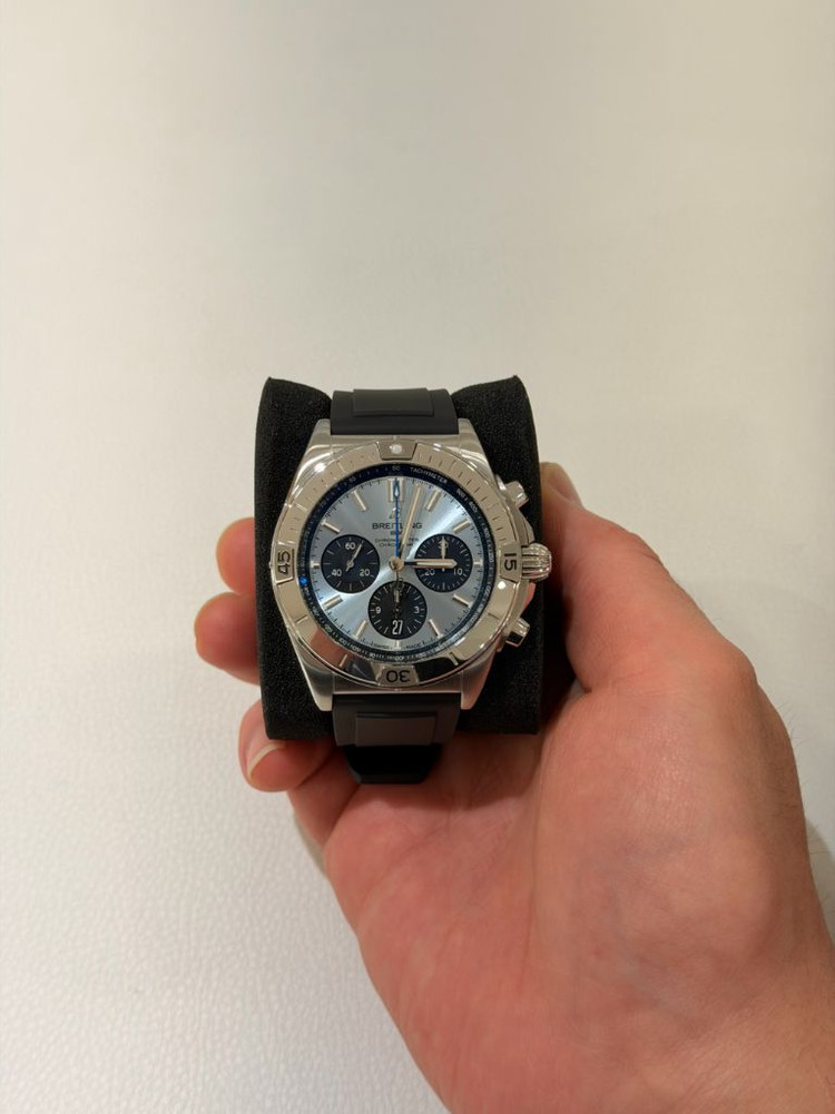 브라이틀링 크로노맷 b01 42 아이스블루--1