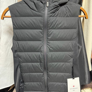 룰루레몬 다운 베스트 2 (새상품)