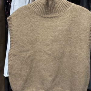 베이지 니트 프리사이즈 (새상품)