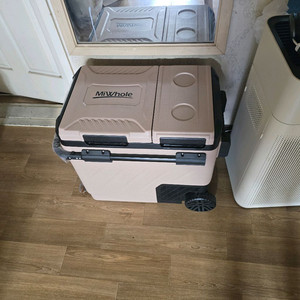 미홀 ZSW 캠핑용 냉장고 휠 버전 카키 60L