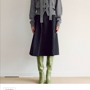 구호플러스 padded flare 롱sk