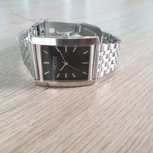 부로바 탱크 사각 스퀘어 랙탱글 블랙 래커 다이얼 남성 시계