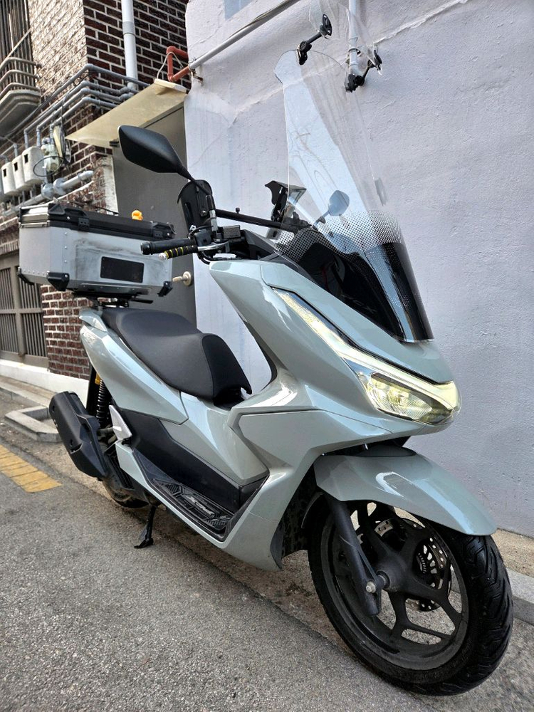 혼다 pcx125 25년식 3무,풀옵션--1