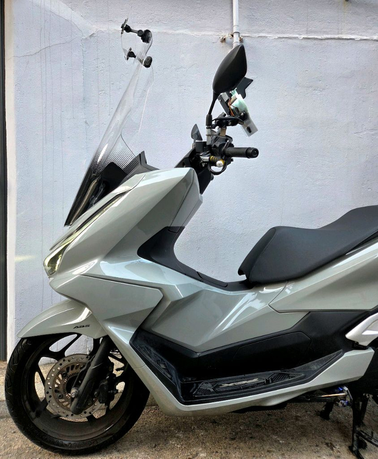 혼다 pcx125 25년식 3무,풀옵션--2