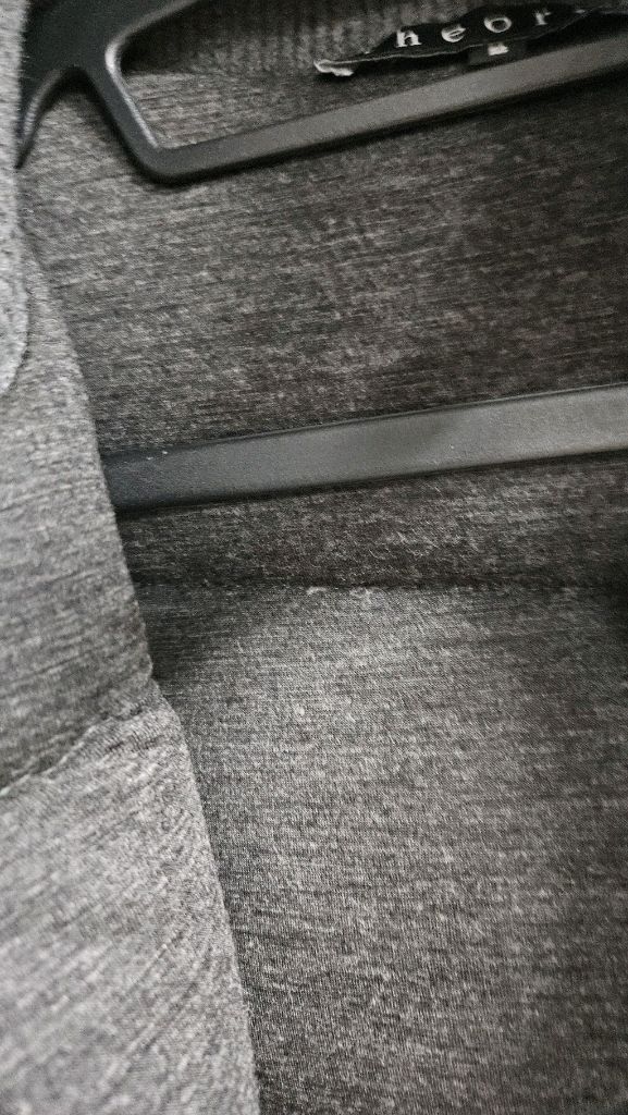 띠어리 다운 패딩 베스트(겉감 모100) s사이즈--5