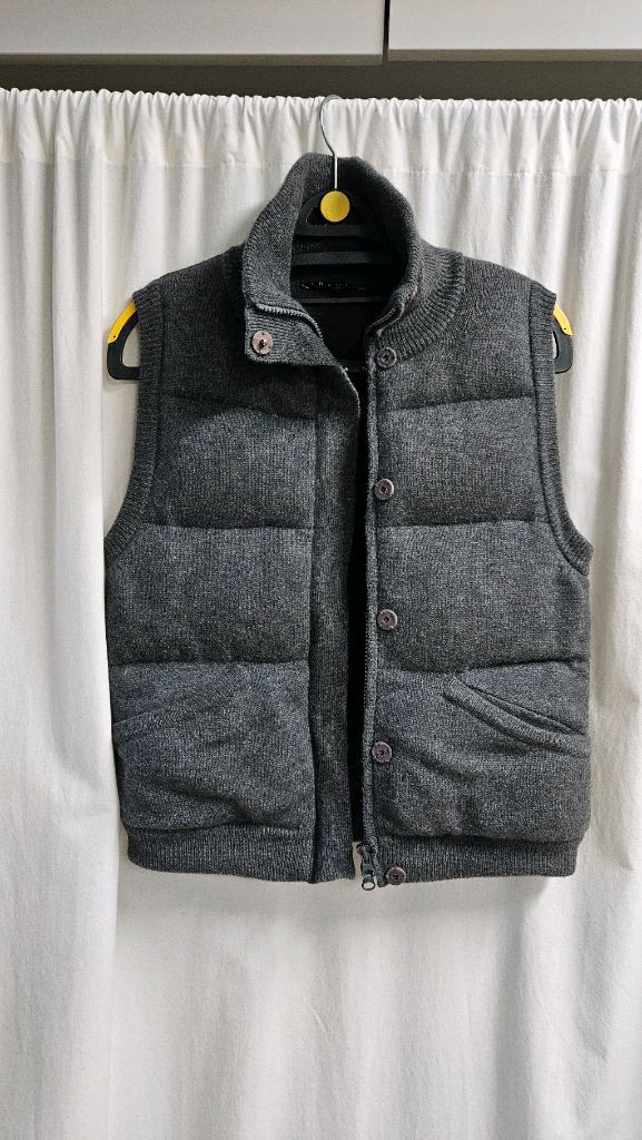 띠어리 다운 패딩 베스트(겉감 모100) s사이즈--6